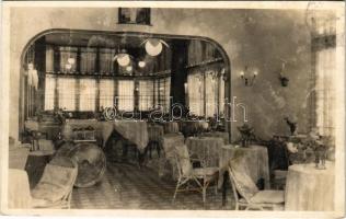 1939 Siófok, Fürdőtelepi bár, belső. Foto Nagy. Leica felvétel. Schleussner film (b)
