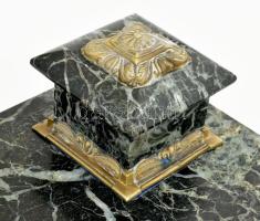 Antik márvány íróasztali tolltartó, tintatartó. Üvegbetét egyik kissé sérült. 21x31 cm