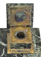 Antik márvány íróasztali tolltartó, tintatartó. Üvegbetét egyik kissé sérült. 21x31 cm