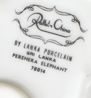 Sri Lanka porcelán elefánt. Matricás, jelzett, hibátlan 9 cm