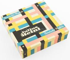 Vegyes bolha tétel, közte: porcelán szekrény fogantyúk, fém veretek, üveg dugók, fiók kulcsok,...stb...