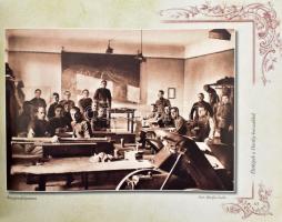 Varsányi István: Képek a hajmáskéri katonai tábor történetéből. Hajmáskér, 2011, Hajmáskér Község Ön...