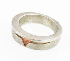 Ezüst (Ag) gyűrű, jelzett, méret: 56, bruttó: 10,7 g