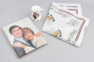 1981 Diana Spencer és Károly herceg esküvőjének 3 relikviája: Royal Wedding című könyv, kis sérüléssel, díszkendő, 65x65 cm, porcelán bögre a pár esküvői képével és információival, hibátlan, m: 10,5 cm