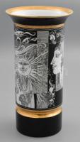Hollóházi Szász Endre által tervezett mintával díszített, nagyméretű váza. Matricás, jelzett, minimális kopással, m: 30 cm