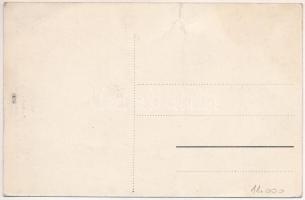 Szatmárnémeti, Szatmár, Satu Mare; Megfigyelő állomás barakk kórházának tiszti pavilonja, sérült kat...