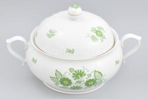 Hollóházi zöld virágmintás porcelán étkészlet 6 személyes. Matricás, jelzett, egyik mély tányéron, a...