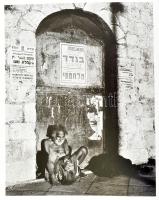 Pierre Borhan: Izis. Rétrospective Izis. 14 Octobre - 8 Januier Hotel de Sully. Paris, 1988., Caisse...