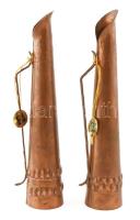 Kézzel készült retro iparművész váza pár, bronz, jelzéssel, m: 22,5 cm