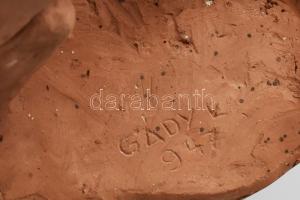 Gády Kayser Lajos (1895-1983): Oroszlán és prédája. Terrakotta, jelzett, 40 cm