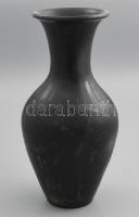 Nádudvari fekete kerámia váza, jelzéssel, kopással, m: 29 cm