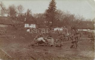 Soldiers working military WWI