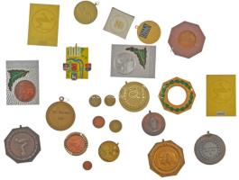 ~500g vegyes, főleg magyar szocialista sportérem, díjérem T:vegyes