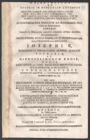 XVIII. sz. közepe Franciscus Balasko (Balaskó Ferenc): Majestaticus ex Austria in Hungariam adventus post ter quinque dies Aprilis, tertia fulsit dum: Buda est vultu condecorata tuo. Pest pariter luce hac assumsit gaudia dum te Alberto junctum, cernere posse datum est. Augustissimi per Banatum ad inferiores provincias descensus. Anno quo IosephUs II. IMperator pannonICa fortaLICIa reVIDere absCesserat. In reiterato sacratiss, etc. modo regnantis Josephi II. Romanorum imperatoris, semper Augusti Germaniae, ... Jam ter quinque dies venerunt, tres quoque May caesaris adventus, qua populus petiit. Vive Josephe diu multos feliciter annos junctus et Albertus, blande Josephe tibi. Liberam et Majestatis regiam Pesto-politanam civitatem adventu. Ita testari conatur - - ... Pestini, Typis Eitzenbergerianis, javított gerinccel, 7 szt. lev.