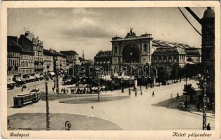 Budapest VII. Keleti pályaudvar, Baross tér és szobor, villamosok (EK)