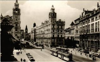 ~1964 Budapest V. Felszabadulás tér (ma Ferenciek tere), villamosok, autók, Erzsébet híd. Képzőművészeti Alap