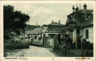 1929 Balatonalmádi, Arany János utca. Kiadja Kálmán István (fl)