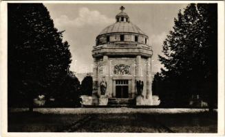 Krasznahorkaváralja, Krásnohorské Podhradie (Rozsnyó, Roznava); Andrássy mauzóleum. Fuchs József kiadása / mausoleum