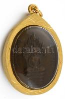 Tibeti amulett medálba foglalva, h: 5 cm