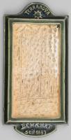 XIX. sz. vége/XX. eleje Terranova Bewaehrt festett mázas kerámia képkeret, kopásnyomokkal, lepattanásokkal, 16,5x8 cm