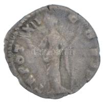 Római Birodalom / Róma / Marcus Aurelius (Antoninus Pius alatt) 157-158. Denarius Ag (3,14g) T:VF pa...
