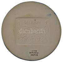 1998. "Balatoni borok versenye - Balatonboglár 1998" mázas kerámia emlékérem (115mm) T:UNC