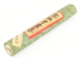 Kínai papírkép hengerben, lezárt állapotban, h: 36 cm