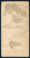 cca 1890 Elegáns hölgy portréja, keményhátú fotó Fekete Sándor nagyváradi műterméből, 14,5×7,5 cm