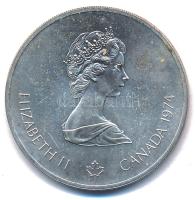 Kanada 1974. 5D Ag "Montreali olimpia - Atléta fáklyával" T:BU patina
Canada 1974. 5 Doll...