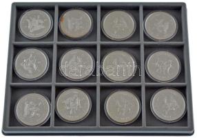 Uganda 2006. 2000Sh Ag "A labdarúgás halhatatlanjainak csarnoka" 12xklf db érmetartó kazet...