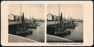 cca 1910 Belgium, Blankenberghe halászhajók kikötője, vintage sztereofotó, ezüst zselatinos fotópapíron, 8,7x18 cm