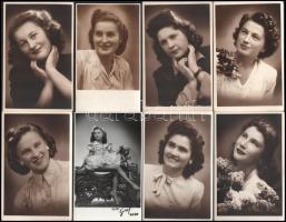 cca 1960 előtt készült felvételek az egri Foto-Gráf műteremben, 13 db vintage fotó ezüst zselatinos fotópapíron, egy kép jelzett, tizenkét kép hátoldala képeslapként vonalazva, 14x8,6 cm