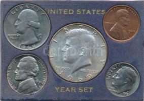 Amerikai Egyesült Államok 1969. 1c-1/2$ (5xklf) forgalmi összeállítás műanyag tokban, benne 1969D 1/2$ Ag Kennedy T:AU,XF patina  USA 1969. 1 Cent - 1/2 Dollar (5xdiff) coin set in plastic case, within 1969D 1/2 Dollar Ag Kennedy C:AU,XF patina