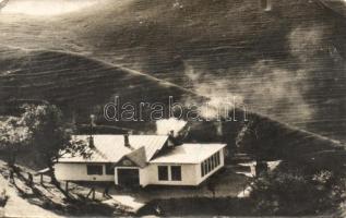 Nagyszénás menedékház (b)