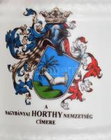 Kőbányai porcelángyár (Witeg): Nagybányai Horthy Miklós családi címerével díszített dísz korsó. Matr...