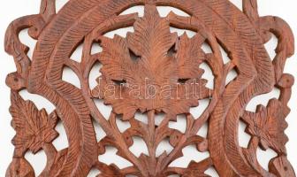 Faragott fa kinyitható fali polc 38 cm, sz 27 cm