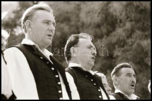 cca 1985 Kecskemét, Vincze János (1922-1999) kecskeméti fotóművész hagyatékából 48 db vintage NEGATÍ...