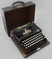 cca 1930 Mirsa Ideal írógép. Magyar billentyűzet, működő, jó állapotban.