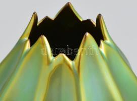 Zsolnay eozin mázas váza. Jelzett, hibátlan m: 14 cm