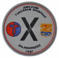 1987. "Jubileumi Tungsram Sportnap Zalaegerszeg 1987" hollóházi porcelán emlékérem eredeti díszdobozban (62,5mm) T:UNC