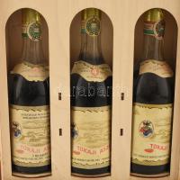 1975 Tokaji Aszú, 3, 4 és 5 puttonyos bontatlan palack, Tokajhegyaljai Állami Gazdaság, 0,5 l, díszd...