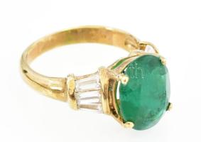 Ezüst(Ag) gyűrű, jelzett, méret: 50, bruttó: 3,7 g