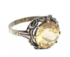 Ezüst(Ag) gyűrű, jelzett, méret: 61, bruttó: 3,7 g