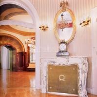 Neoreneszánsz palota a Szabadság téren. Szerk.: Dévényi Tamás. Bp., 2006, Inter-Európa Bank. Gazdag ...