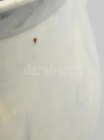 Zsolnay szilke. Mázas keménycserép, masszába nyomott "Zsolnay Pécs" jelzéssel és formaszám...