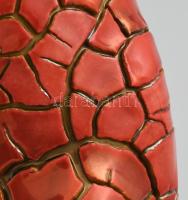 Zsolnay repesztett ökörvér mázas csóka váza. Hibátlan, jelzéssel, m: 13,5 cm