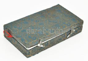 Kínai kerámia kiöntő miniatűrök díszdobozban. Tradicionális kínai kerámia kiöntők miniatűr másolatai...