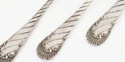 Ezüst (Ag) halkés garnitúra, gazdag díszítéssel, jelzéssel, h: 18 cm, nettó: 215 g