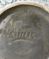 Király Károly: Hólyagos kerámia kínáló. Kézzel festett, jelzett, minimális kopottsággal, d: 29 cm, m...