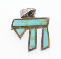 Ezüst(Ag) medál, jelzett, 1,5×1,7 cm, bruttó: 1,8 g